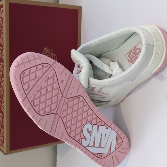 Vans Upland Mules - Picture 7 of 10